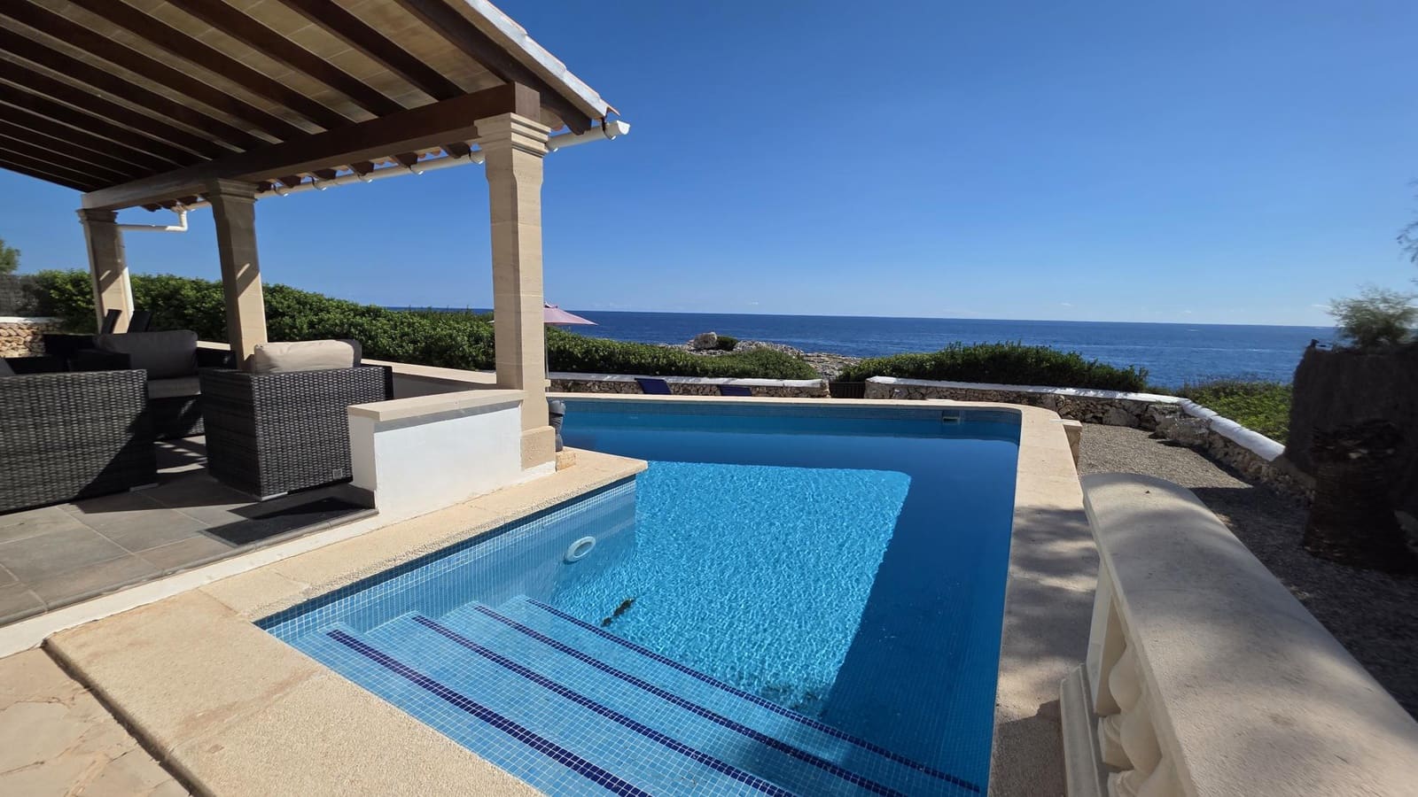 4 bedroom Villa for sale in Cala Egos with pool garage - € 2,495,000 (Ref: 10158650)