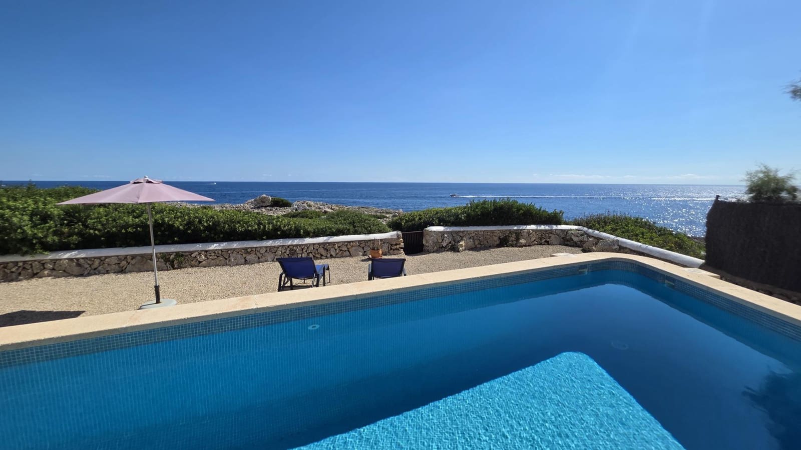 4 bedroom Villa for sale in Cala Egos with pool garage - € 2,495,000 (Ref: 10158650)