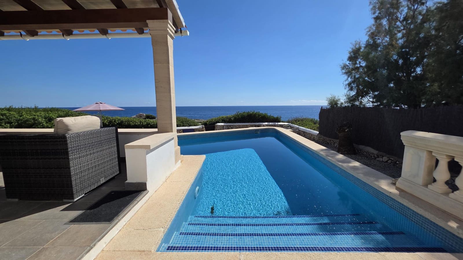 4 bedroom Villa for sale in Cala Egos with pool garage - € 2,495,000 (Ref: 10158650)