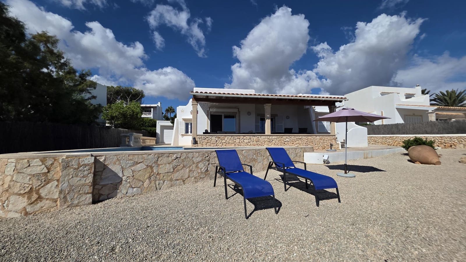 4 bedroom Villa for sale in Cala Egos with pool garage - € 2,495,000 (Ref: 10158650)