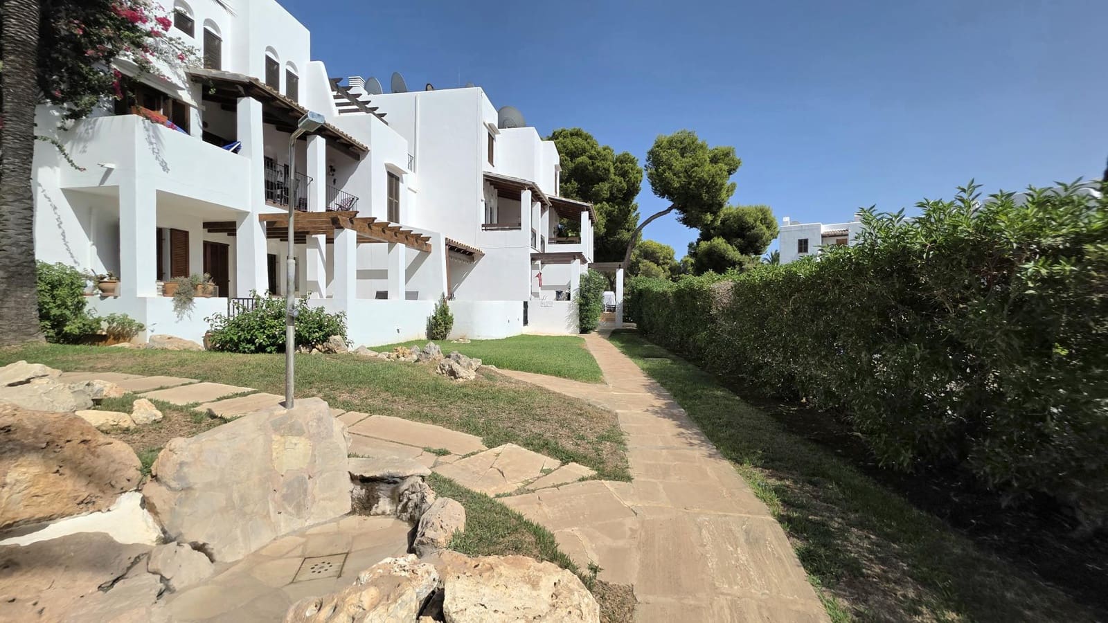 1 bedroom Apartment for sale in Cala d'Or with pool garage - € 399,900 (Ref: 10167500)