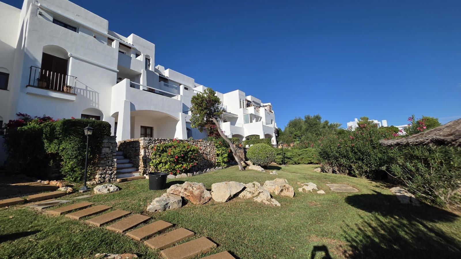 2 sovrum Lägenhet till salu i Cala d'Or med pool - 475 000 € (Ref: 10168883)