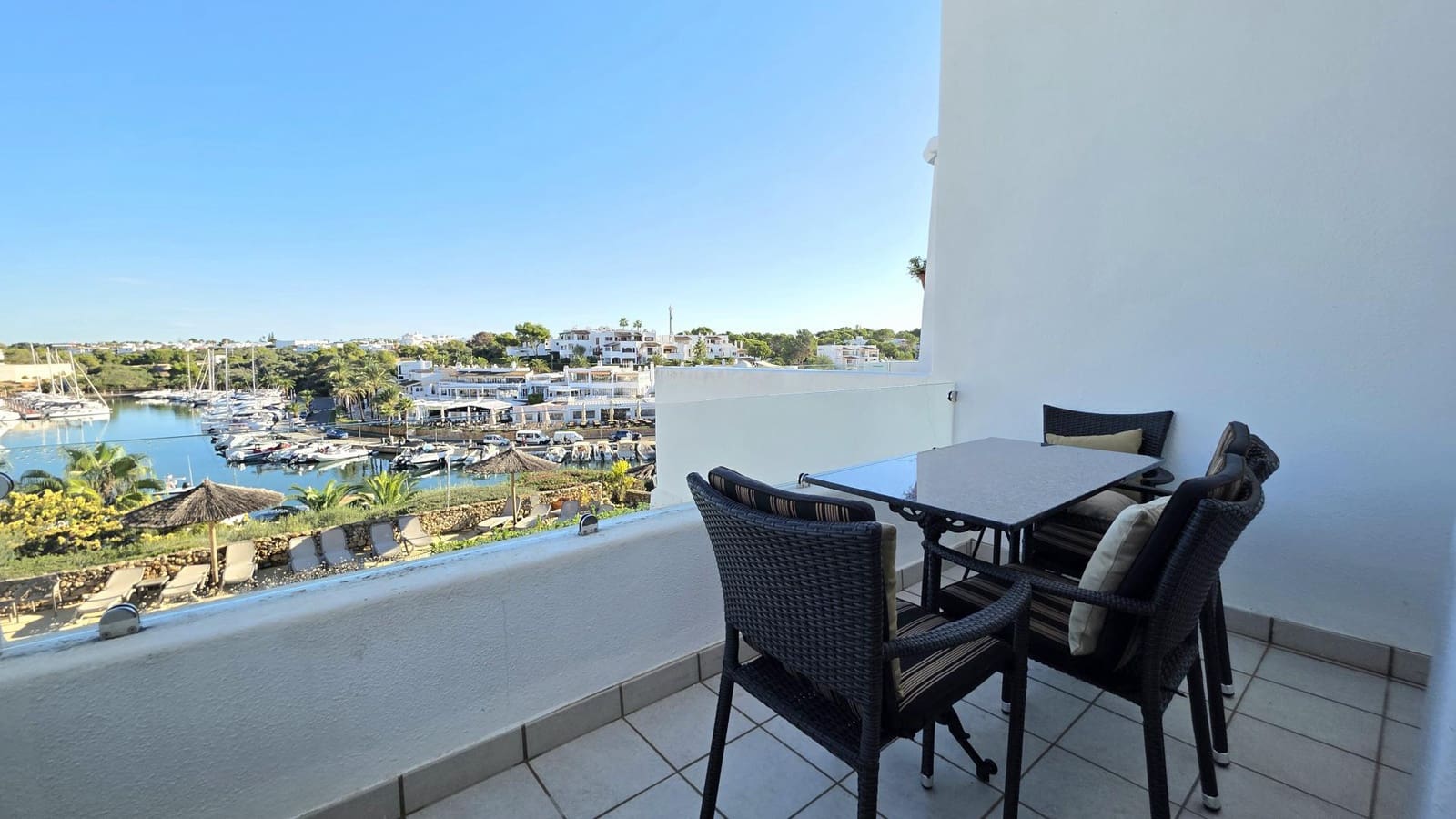 2 sovrum Lägenhet till salu i Cala d'Or med pool - 475 000 € (Ref: 10168883)