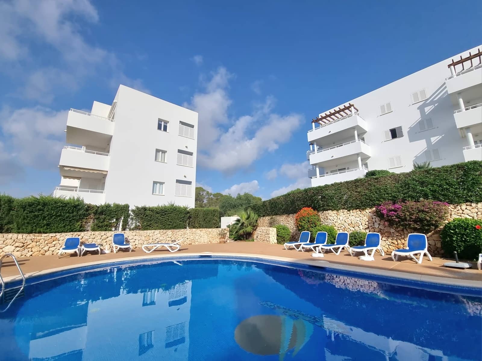 2 soverom Leilighet til salgs i Cala d'Or med svømmebasseng garasje - € 349 500 (Ref: 8835159)