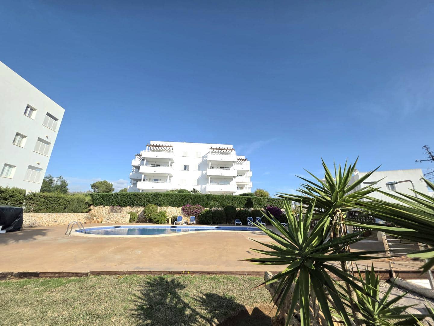 2 makuuhuone Huoneisto myytävänä paikassa Cala d'Or mukana uima-altaan 
autotalli - 349 500 € (Ref: 8835159)