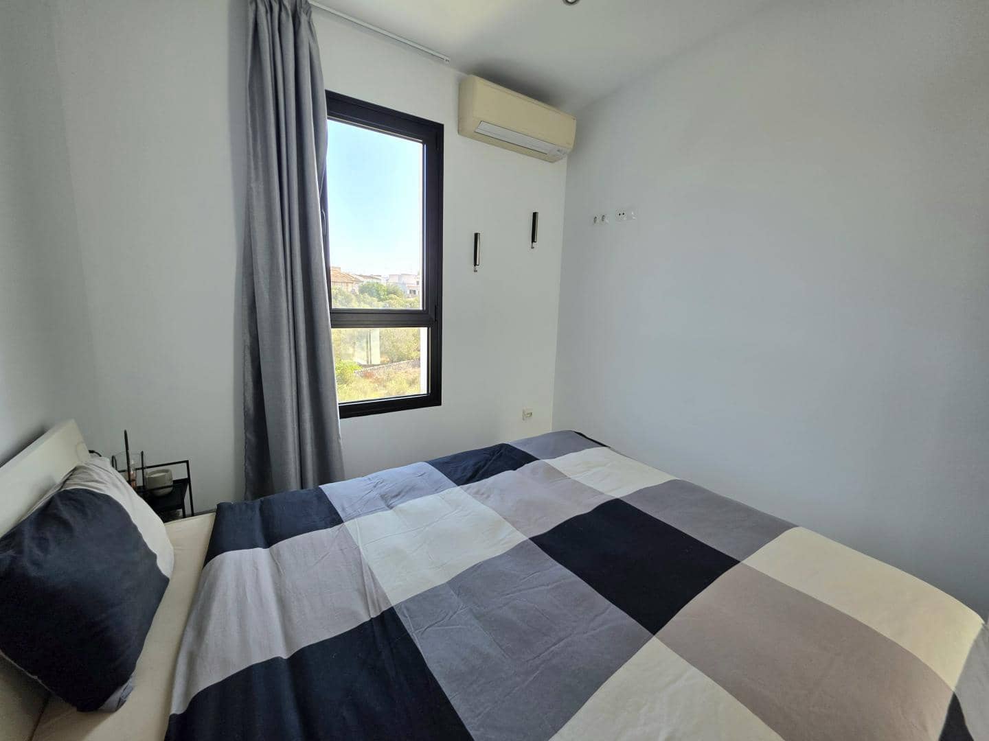 3 soveværelse Semi-Rækkehus til salg i Portocolom med swimmingpool - € 685.000 (Ref: 9144476)