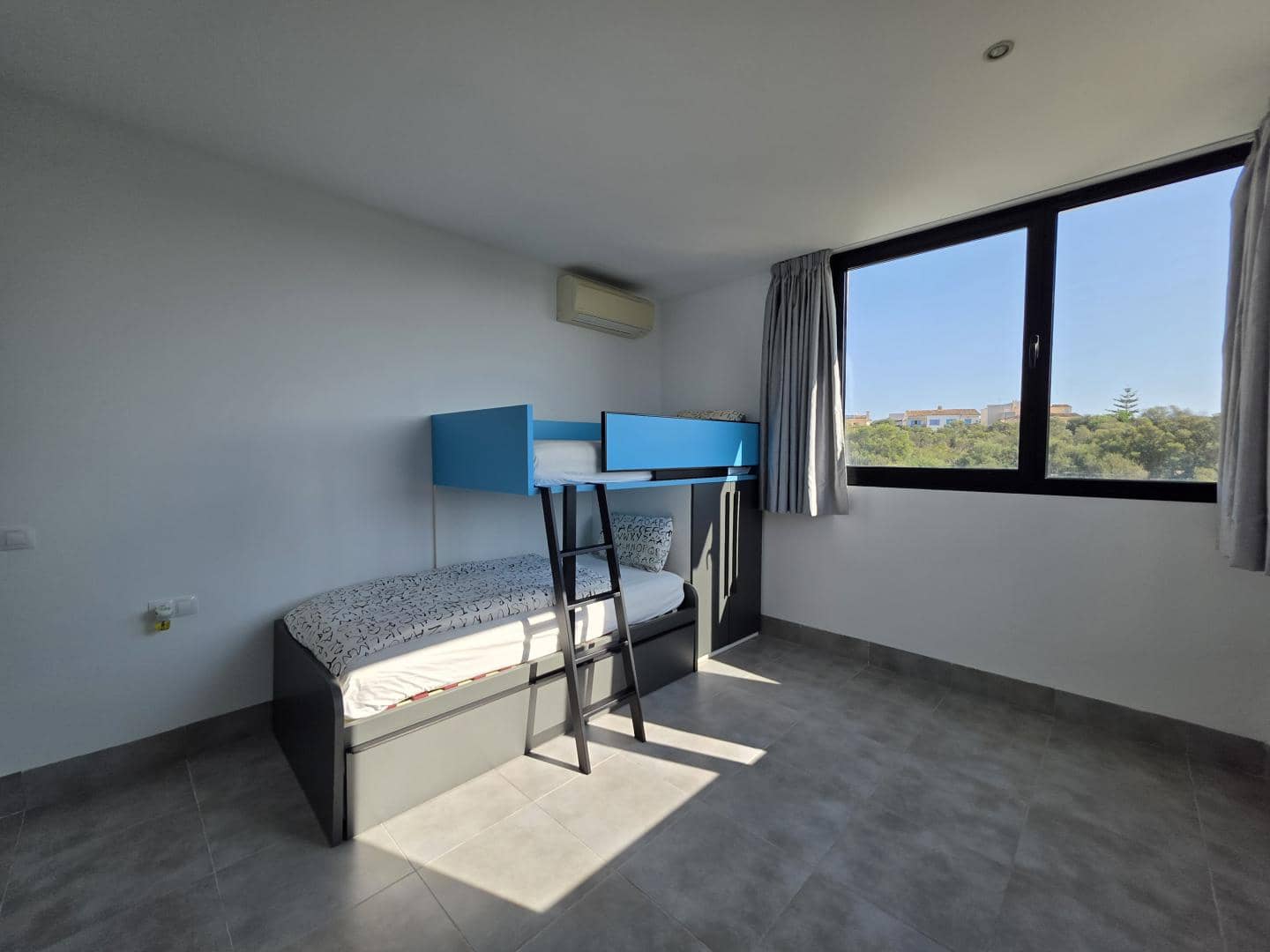 3 soveværelse Semi-Rækkehus til salg i Portocolom med swimmingpool - € 685.000 (Ref: 9144476)