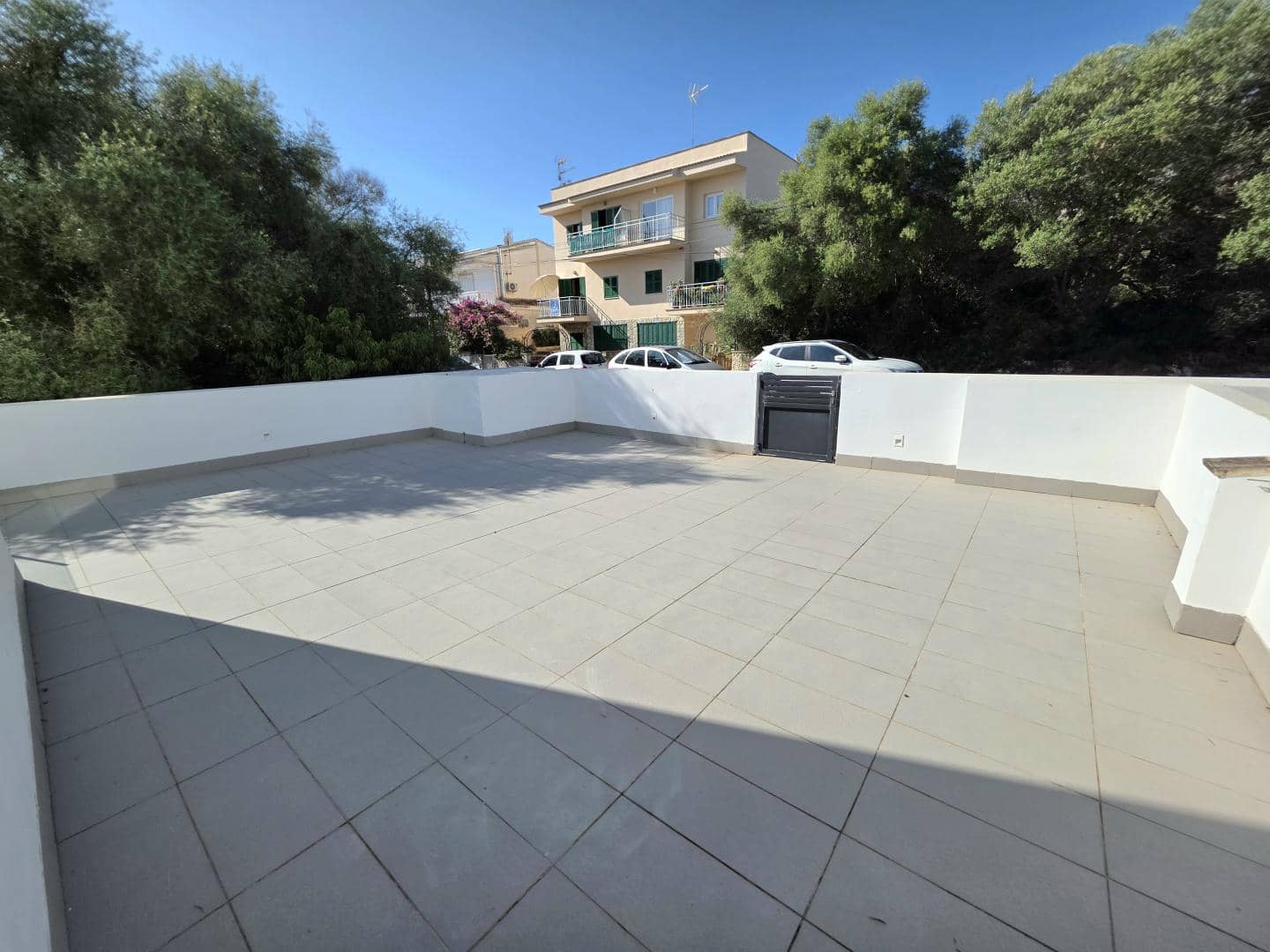 3 soveværelse Semi-Rækkehus til salg i Portocolom med swimmingpool - € 685.000 (Ref: 9144476)