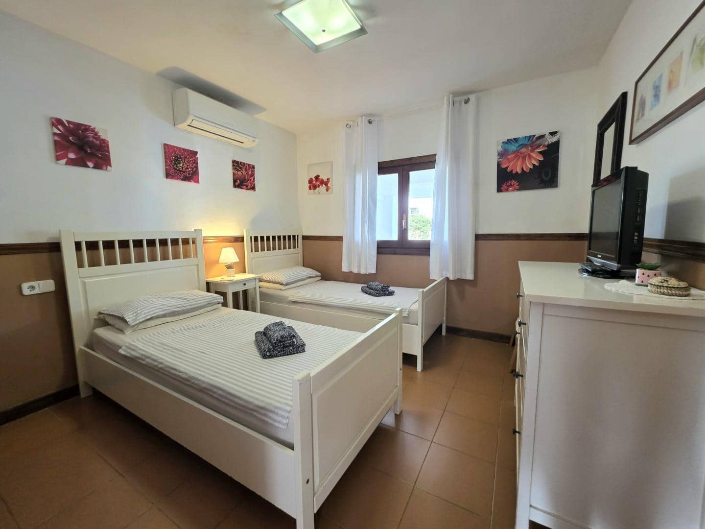 2 soverom Leilighet til salgs i Cala d'Or med svømmebasseng garasje - € 329 500 (Ref: 9198259)