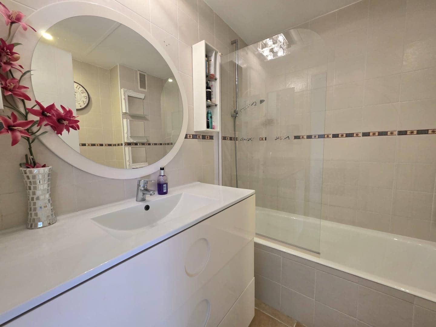 2 bedroom Apartment for sale in Cala d'Or with pool garage - € 334,500 (Ref: 9324518)