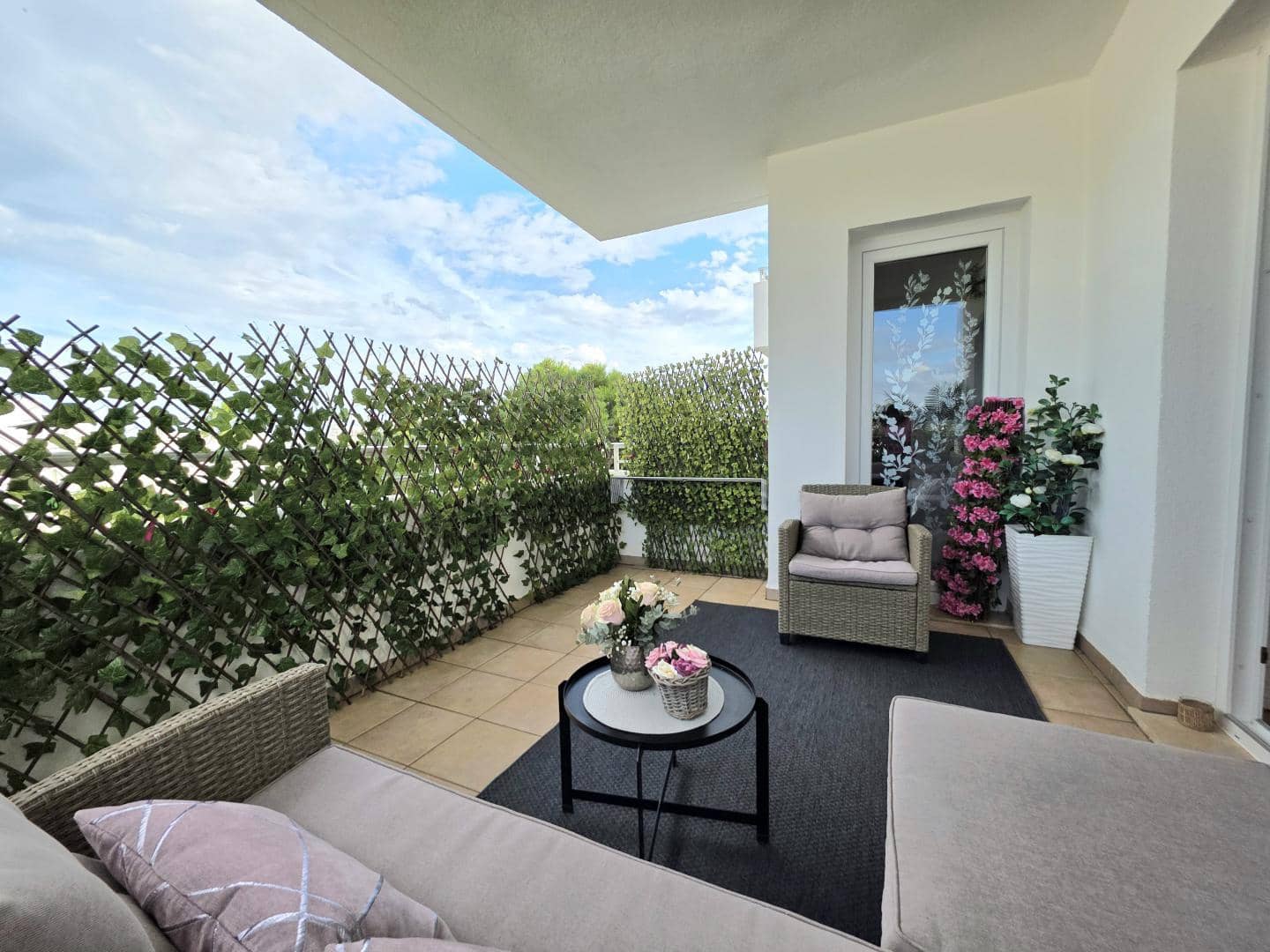 2 bedroom Apartment for sale in Cala d'Or with pool garage - € 334,500 (Ref: 9324518)