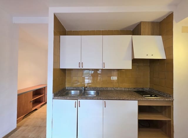 1 slaapkamer Appartement te koop in Cala d'Or, Santanyí met zwembad - € 250.000 (Ref: 9459656)