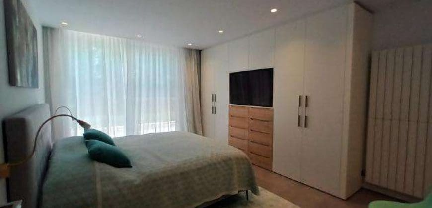 8 sypialnia Willa na sprzedaż w Cala d'Or z basenem garażem - 3 500 000 € (Ref: 9506283)