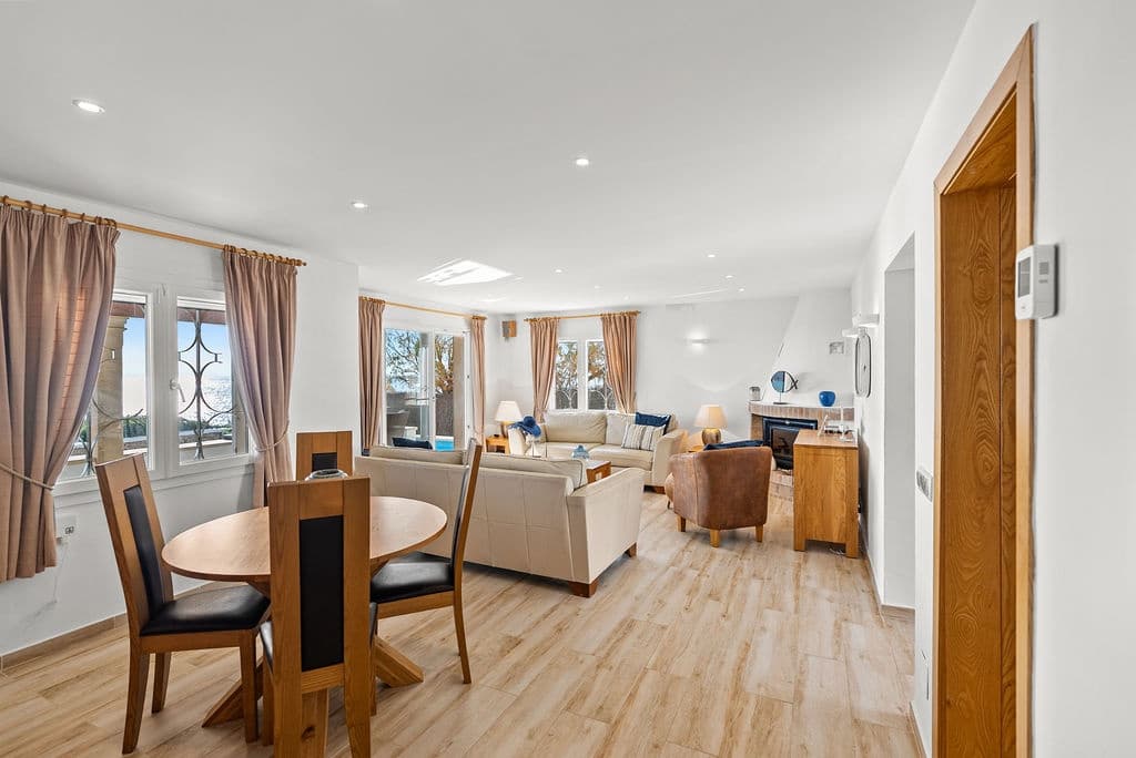 4 sypialnia Willa na sprzedaż w Cala d'Or z basenem garażem - 2 695 000 € (Ref: 9532140)