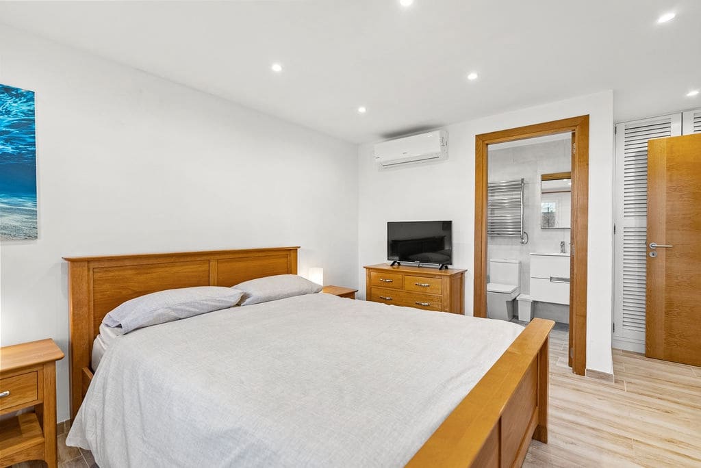 4 sypialnia Willa na sprzedaż w Cala d'Or z basenem garażem - 2 695 000 € (Ref: 9532140)