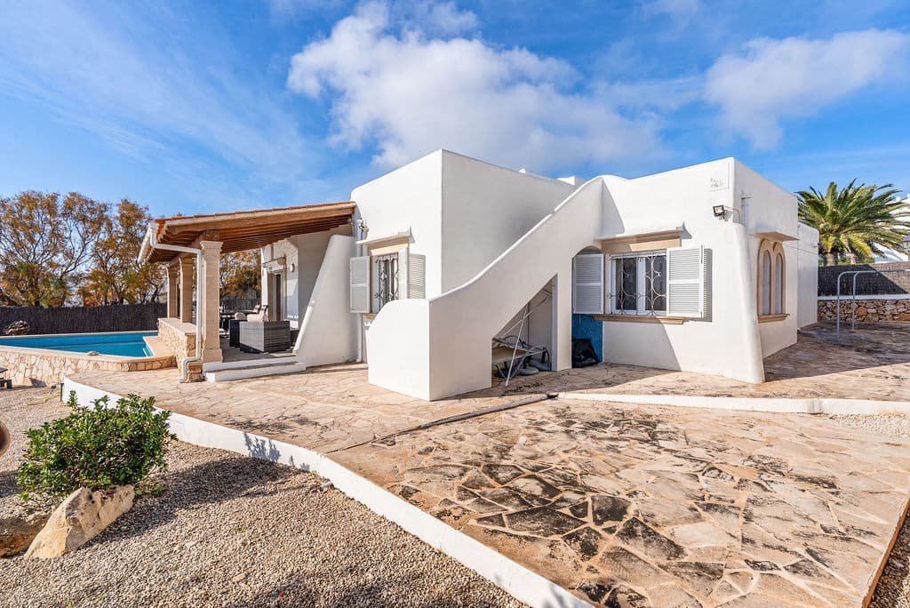 4 sypialnia Willa na sprzedaż w Cala d'Or z basenem garażem - 2 695 000 € (Ref: 9532140)