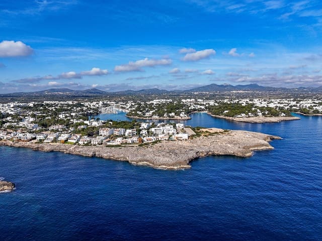 4 sypialnia Willa na sprzedaż w Cala d'Or, Santanyí z basenem garażem - 2 695 000 € (Ref: 9532140)