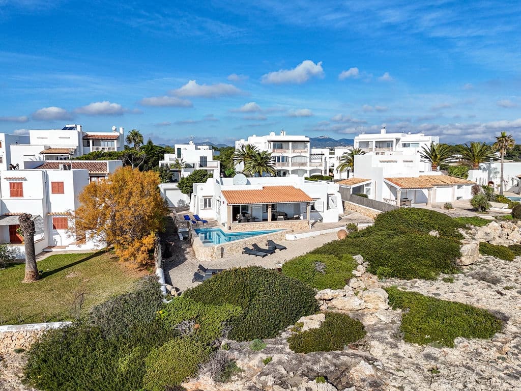 4 sypialnia Willa na sprzedaż w Cala d'Or z basenem garażem - 2 695 000 € (Ref: 9532140)