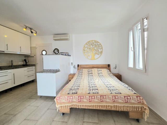 1 slaapkamer Appartement te koop in Cala d'Or, Santanyí met zwembad - € 212.000 (Ref: 9539508)