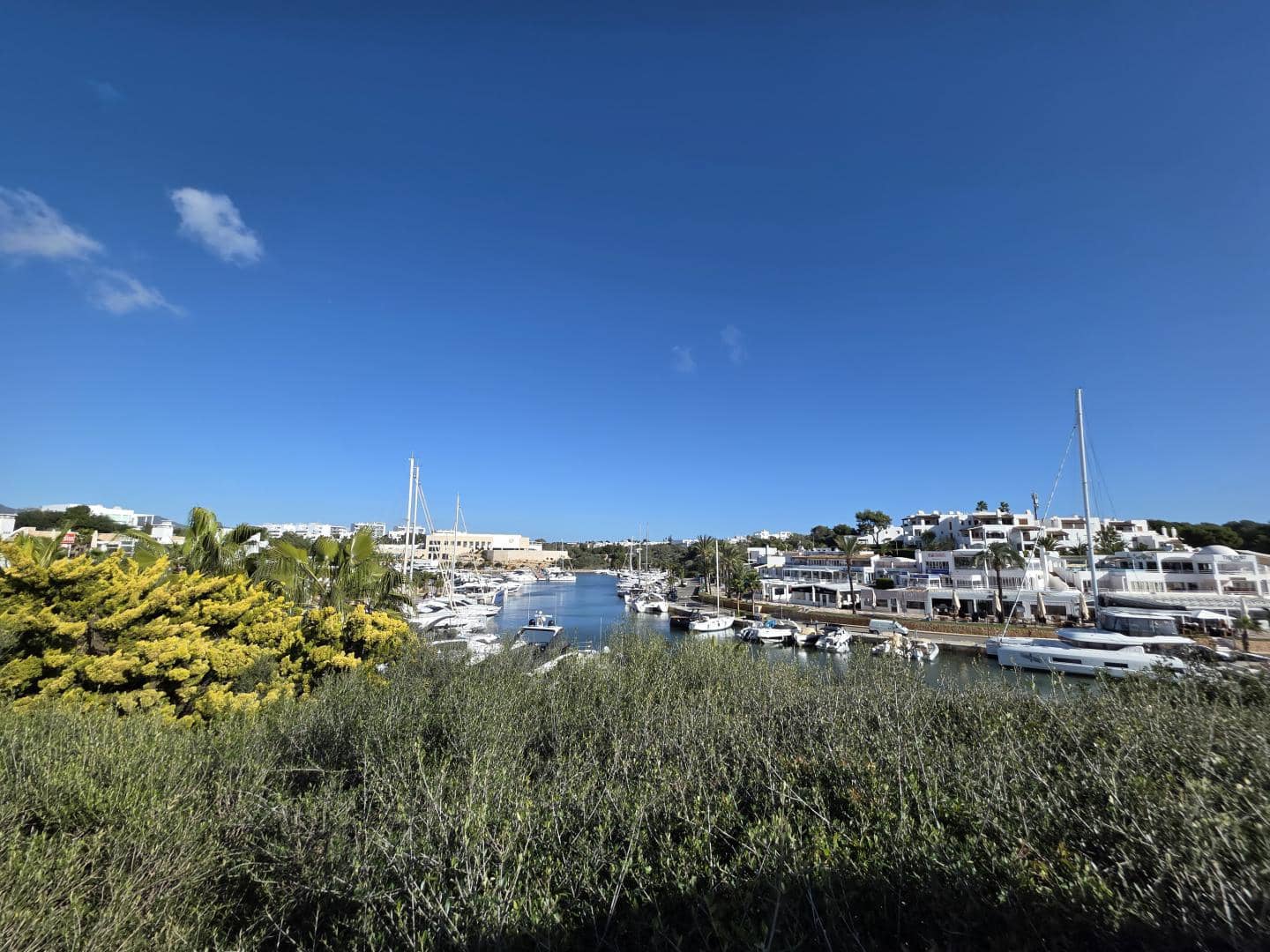 2 slaapkamer Penthouse te koop in Cala d'Or met zwembad - € 517.500 (Ref: 9572208)