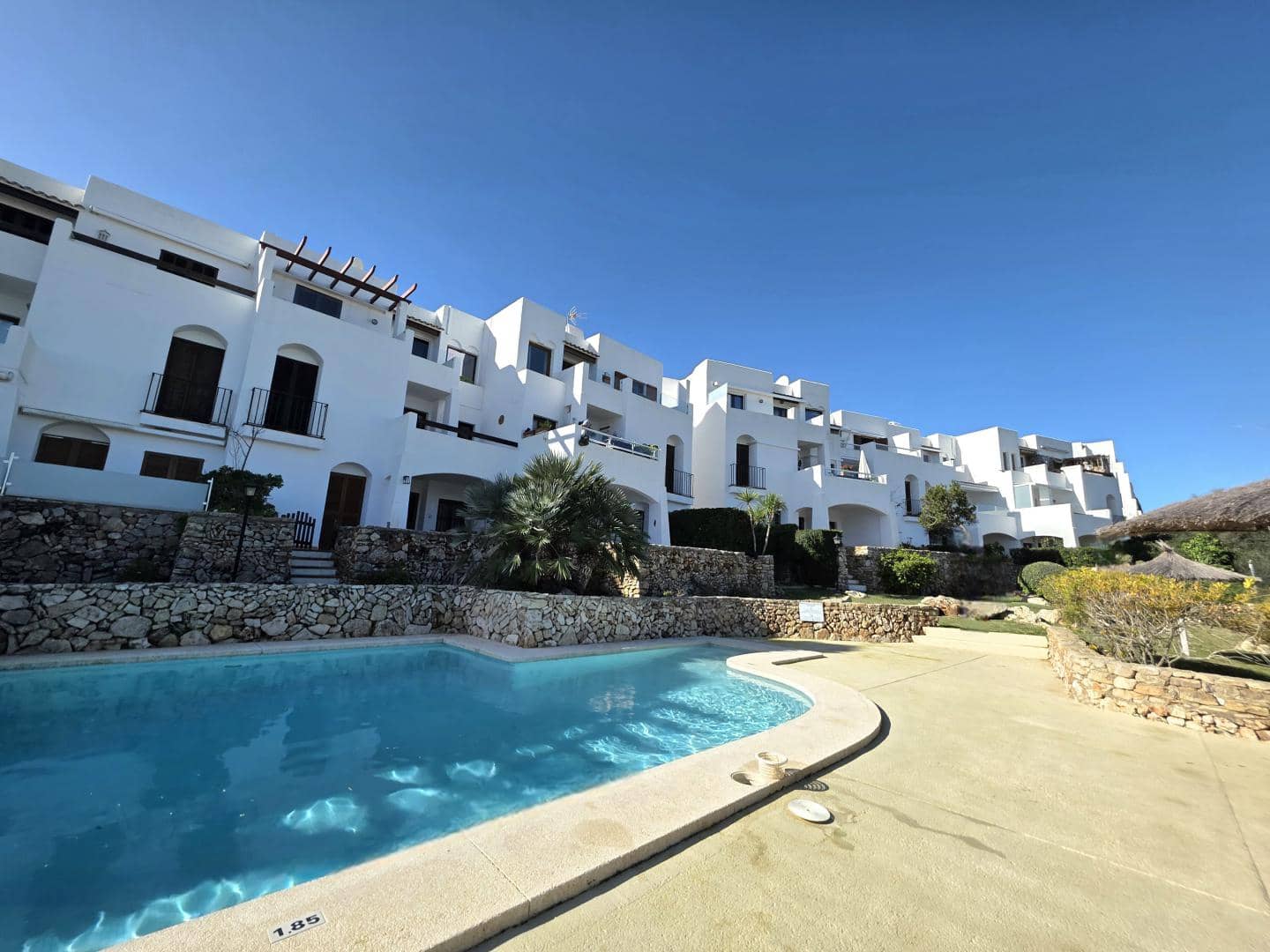 2 slaapkamer Penthouse te koop in Cala d'Or met zwembad - € 517.500 (Ref: 9572208)