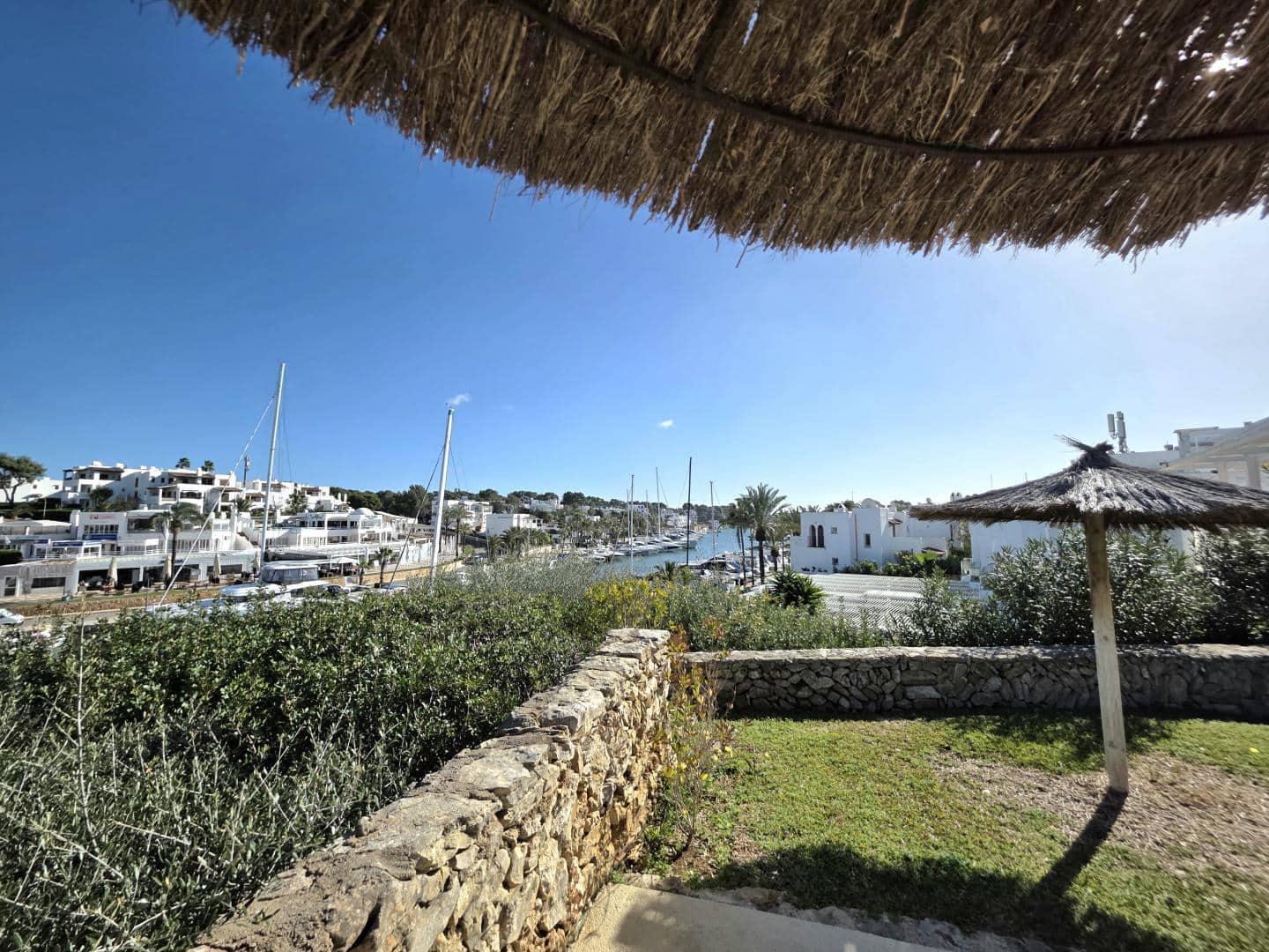 2 slaapkamer Penthouse te koop in Cala d'Or met zwembad - € 517.500 (Ref: 9572208)