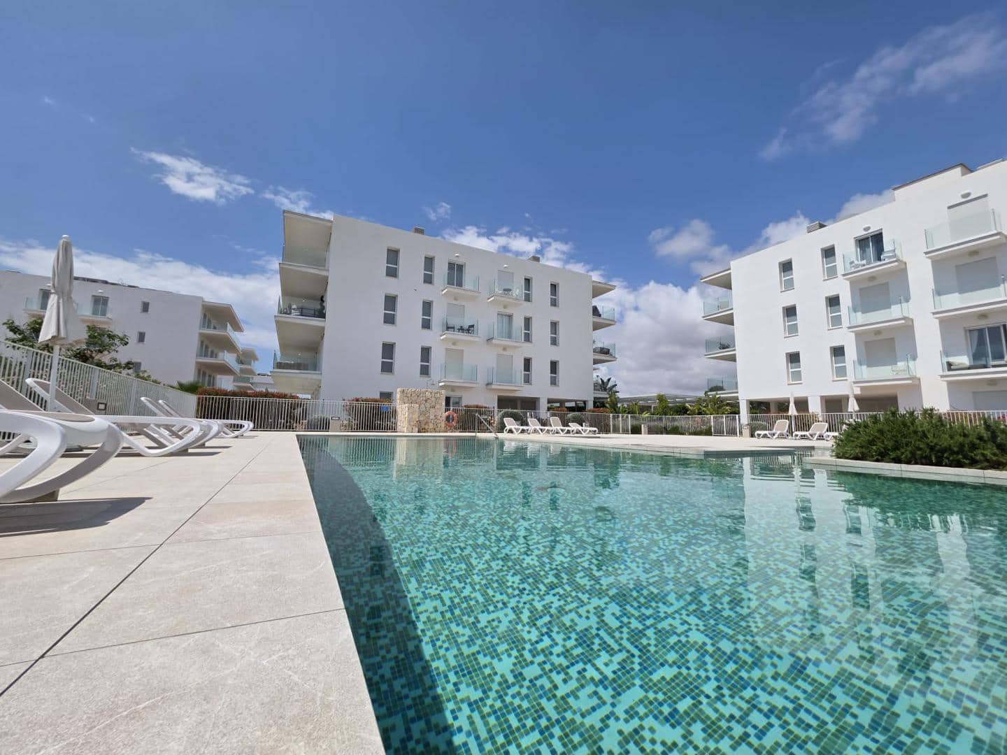 2 bedroom Penthouse for sale in Cala d'Or with pool garage - € 398,500 (Ref: 9584591)
