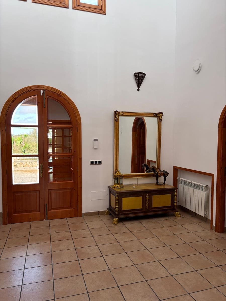 6 bedroom Finca/Country House for sale in Manacor with pool - € 2,300,000 (Ref: 9588431)