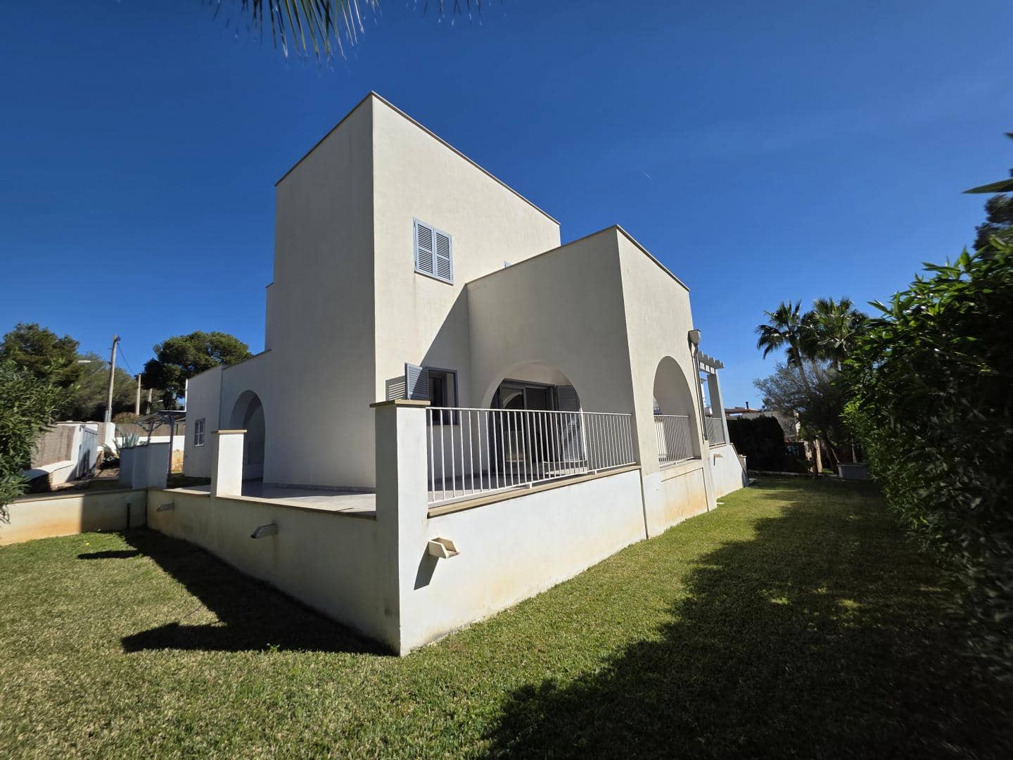 4 slaapkamer Villa te koop in Porto Petro met zwembad garage - € 1.495.000 (Ref: 9628348)