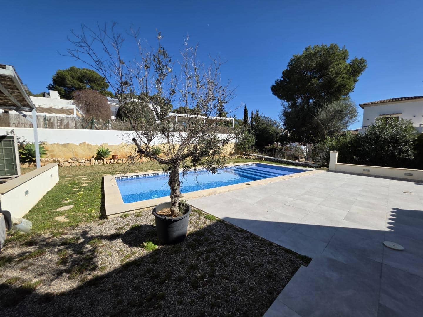 4 slaapkamer Villa te koop in Porto Petro met zwembad garage - € 1.495.000 (Ref: 9628348)