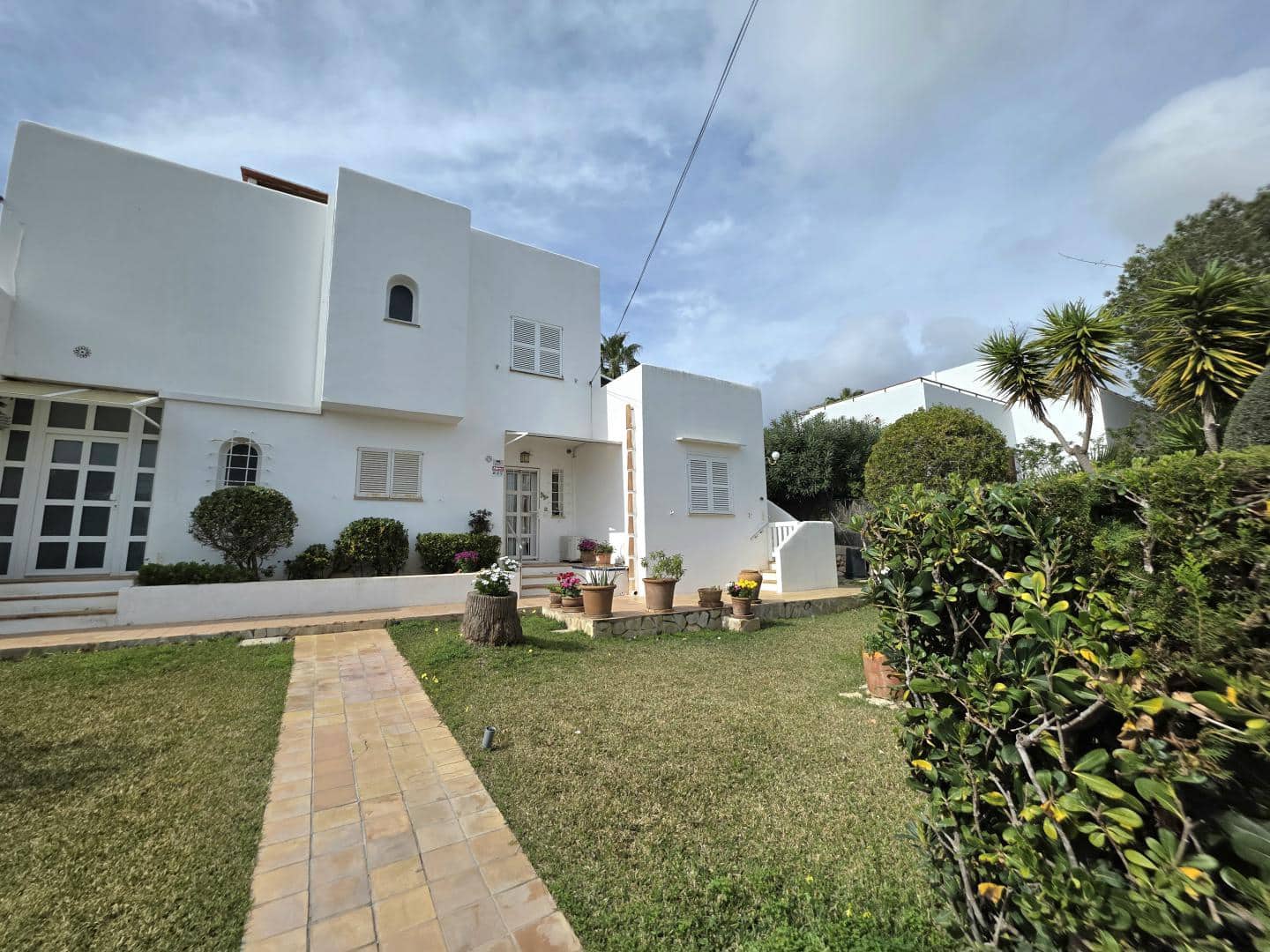 2 bedroom Apartment for sale in Cala d'Or - € 595,000 (Ref: 9656938)