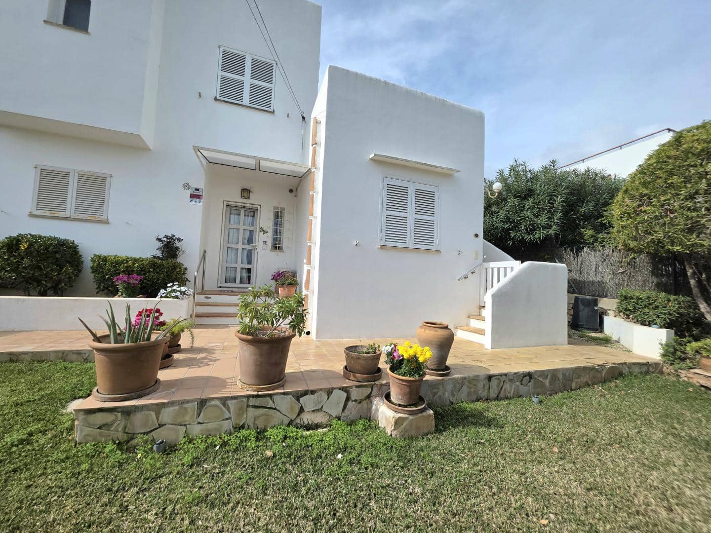 2 bedroom Apartment for sale in Cala d'Or - € 595,000 (Ref: 9656938)