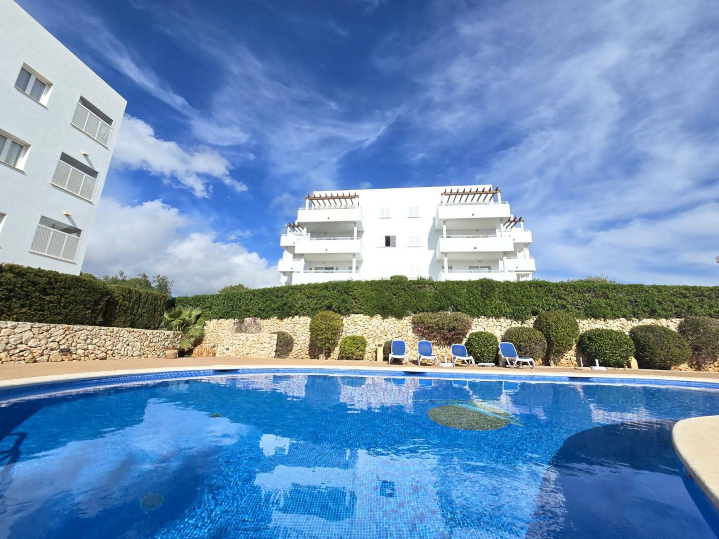 2 soverom Leilighet til salgs i Cala d'Or med svømmebasseng garasje - € 329 500 (Ref: 9716674)