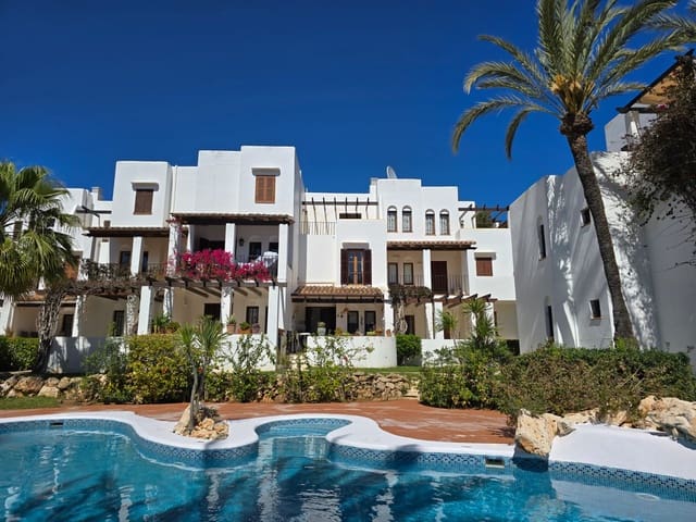 2 chambre Appartement à vendre à Cala d'Or, Santanyí avec piscine - 399 500 € (Ref: 9733447)