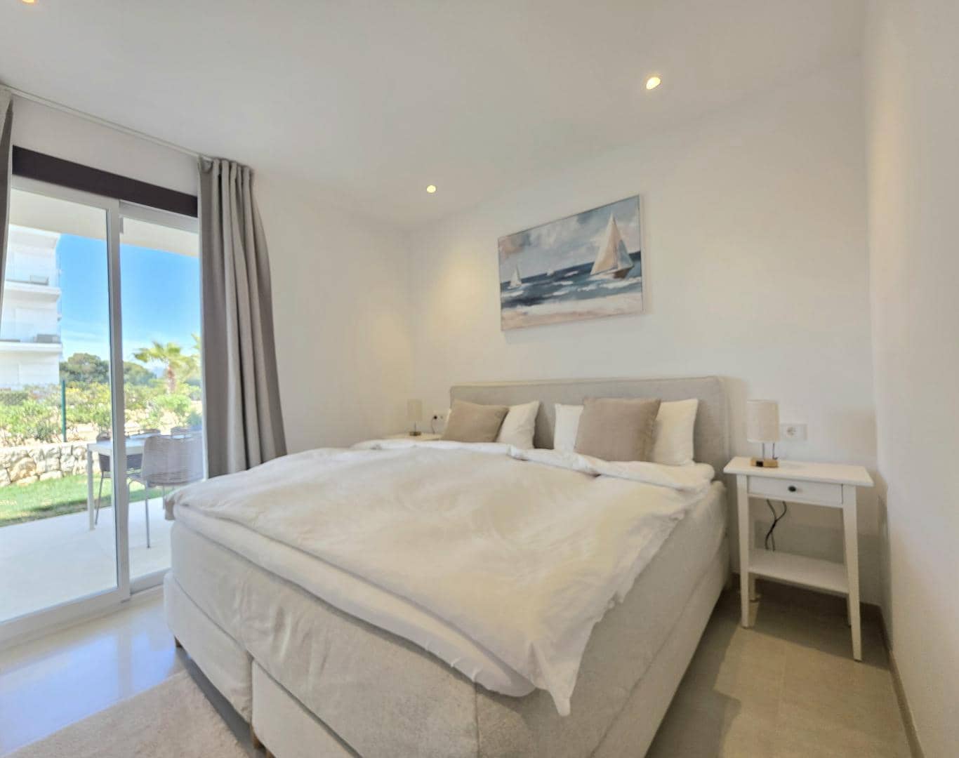 2 bedroom Apartment for sale in Cala d'Or with pool garage - € 465,000 (Ref: 9740063)