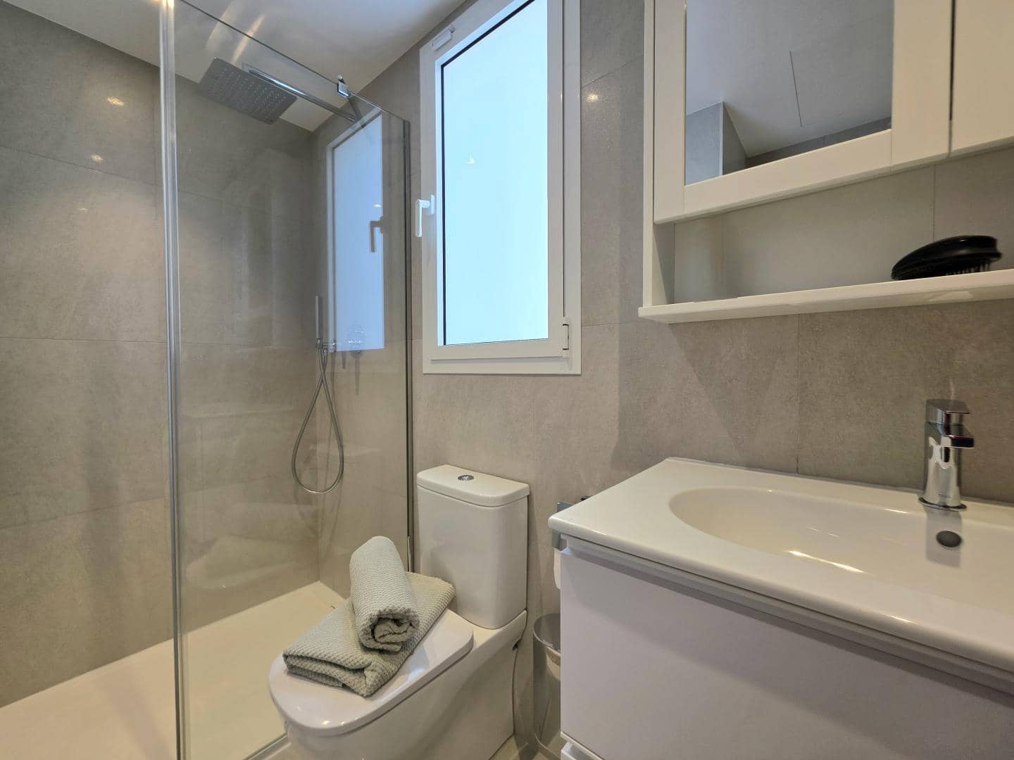 2 bedroom Apartment for sale in Cala d'Or with pool garage - € 465,000 (Ref: 9740063)