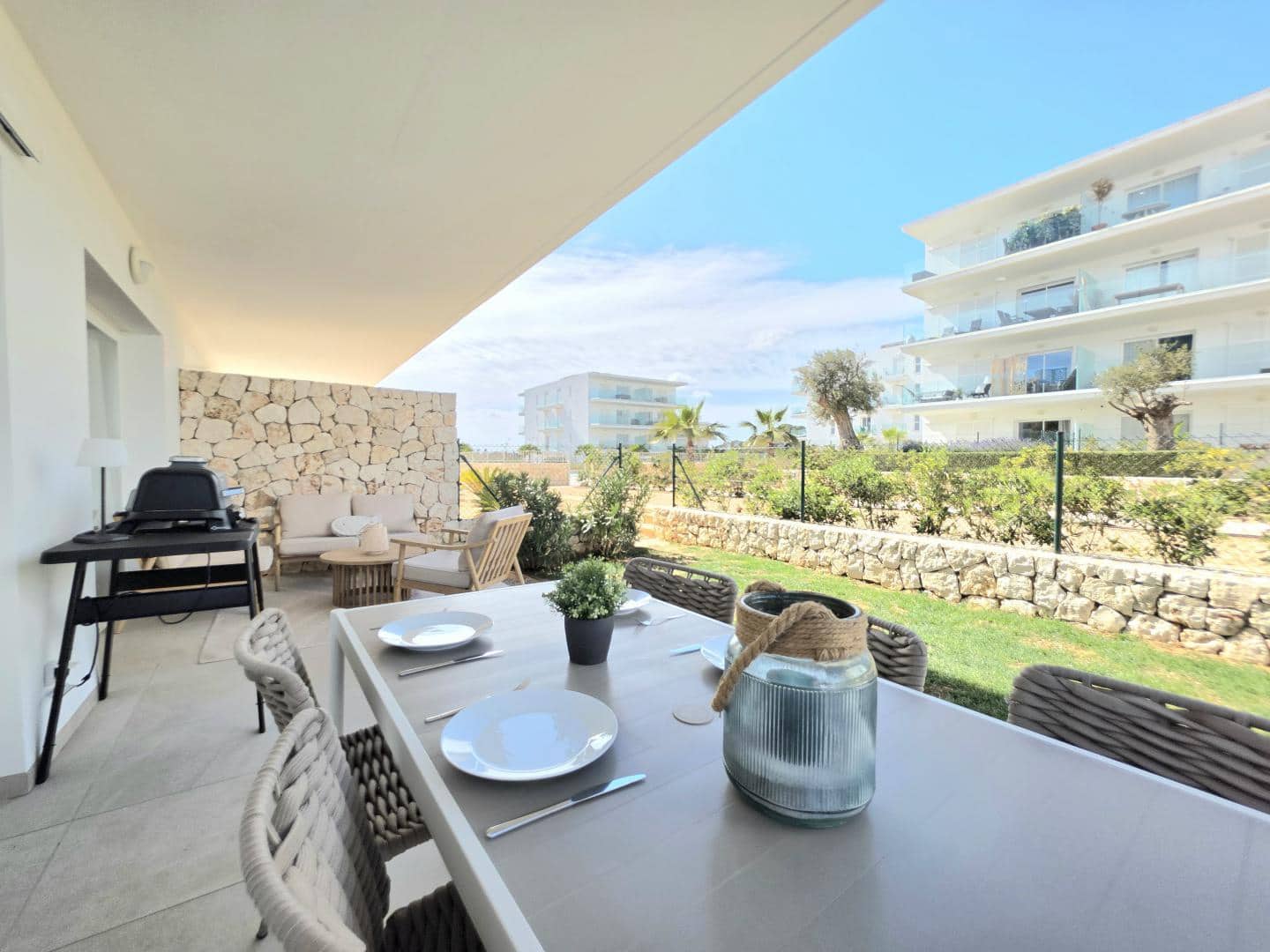 2 bedroom Apartment for sale in Cala d'Or with pool garage - € 465,000 (Ref: 9740063)