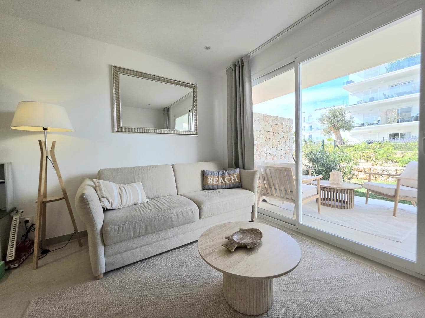 2 bedroom Apartment for sale in Cala d'Or with pool garage - € 465,000 (Ref: 9740063)