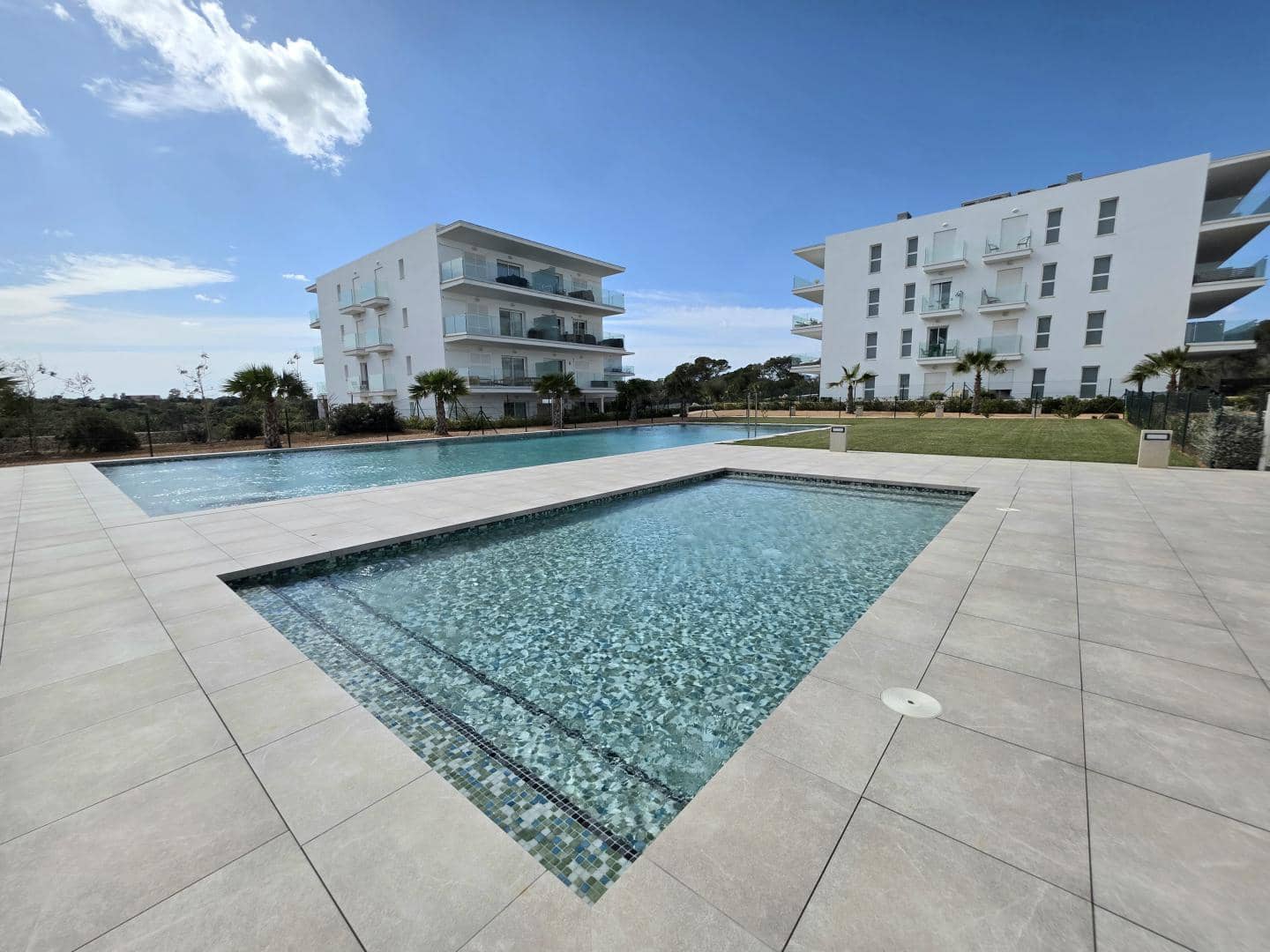 2 bedroom Apartment for sale in Cala d'Or with pool garage - € 465,000 (Ref: 9740063)
