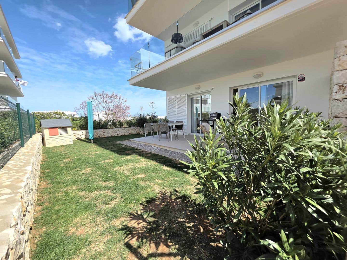 2 bedroom Apartment for sale in Cala d'Or with pool garage - € 465,000 (Ref: 9740063)