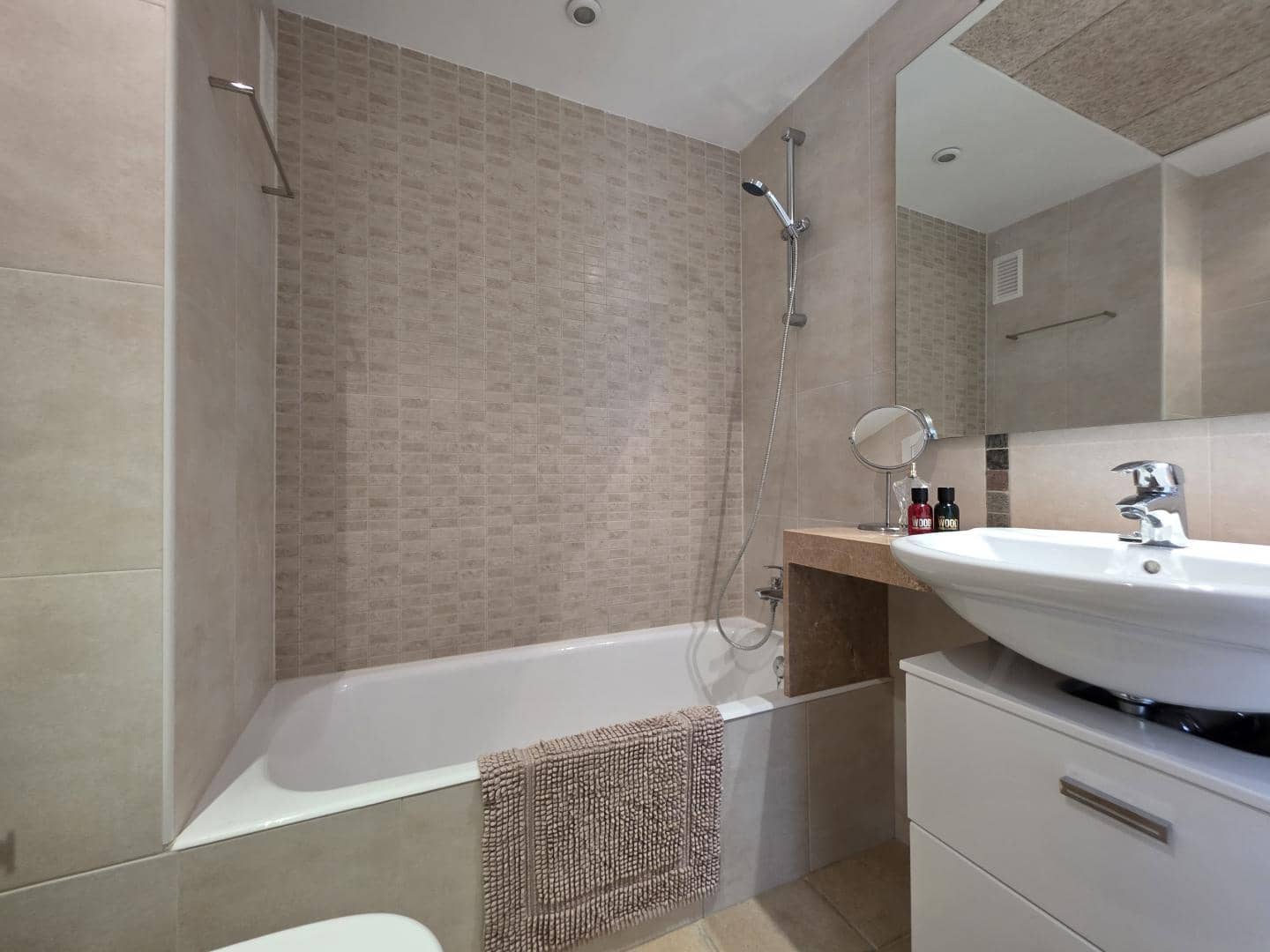 2 soverom Leilighet til salgs i Cala d'Or med svømmebasseng garasje - € 349 500 (Ref: 9756357)