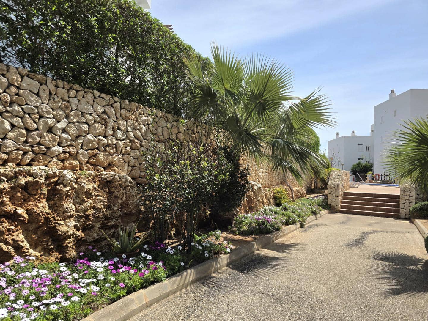 2 soverom Leilighet til salgs i Cala d'Or med svømmebasseng garasje - € 349 500 (Ref: 9756357)