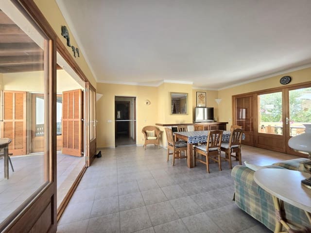 6 soveværelse Rækkehus til salg i Porto Petro, Santanyí med garage - € 799.500 (Ref: 9787609)