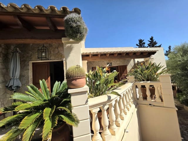 6 soveværelse Rækkehus til salg i Porto Petro, Santanyí med garage - € 799.500 (Ref: 9787609)