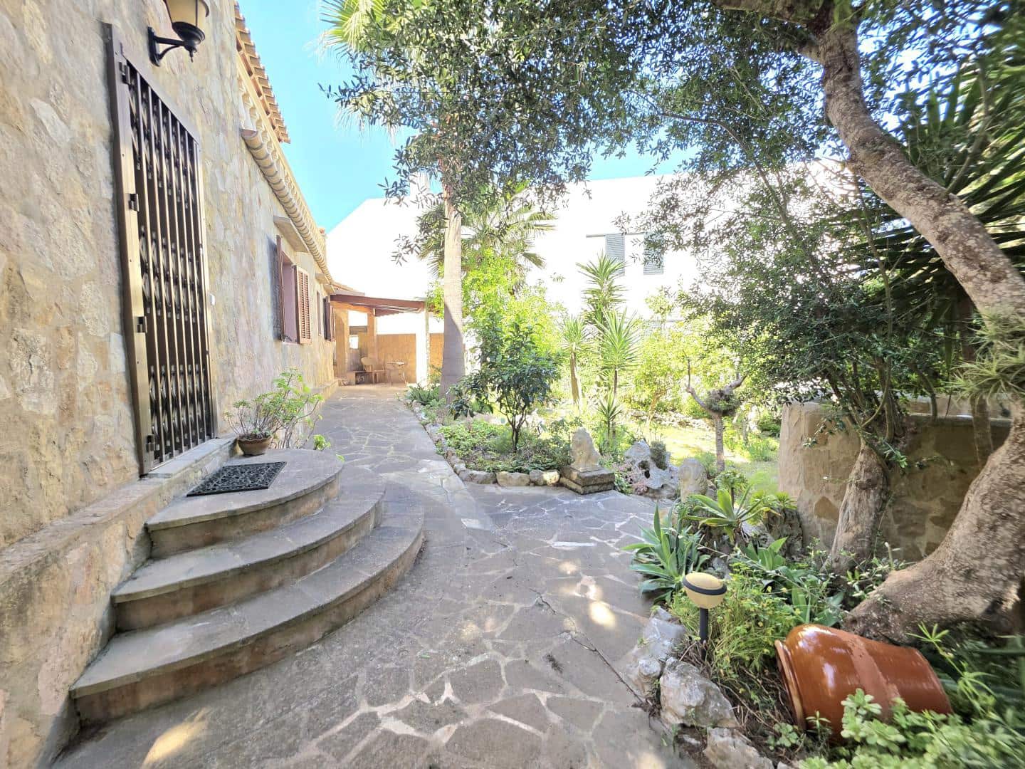 6 soveværelse Rækkehus til salg i Santanyi med garage - € 799.500 (Ref: 9787609)