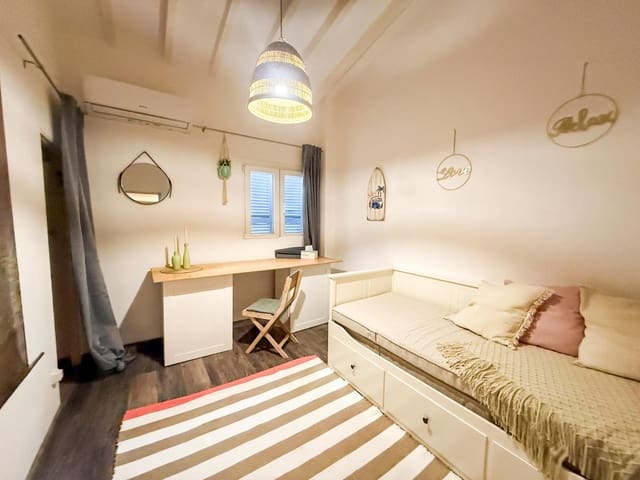 2 slaapkamer Appartement te koop in Santa Catalina, Palma de Mallorca - € 305.000 (Ref: 9832834)