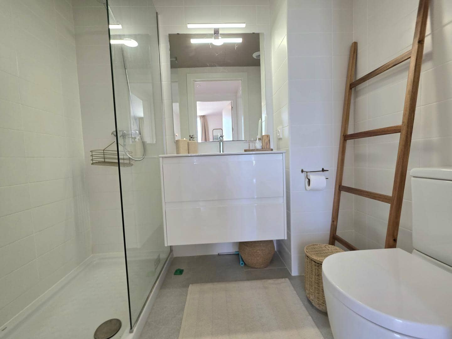 2 bedroom Apartment for sale in Cala Egos with pool garage - € 399,500 (Ref: 9834186)