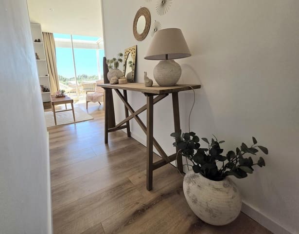 2 bedroom Apartment for sale in Cala Egos, Santanyí with pool garage - € 399,500 (Ref: 9834186)