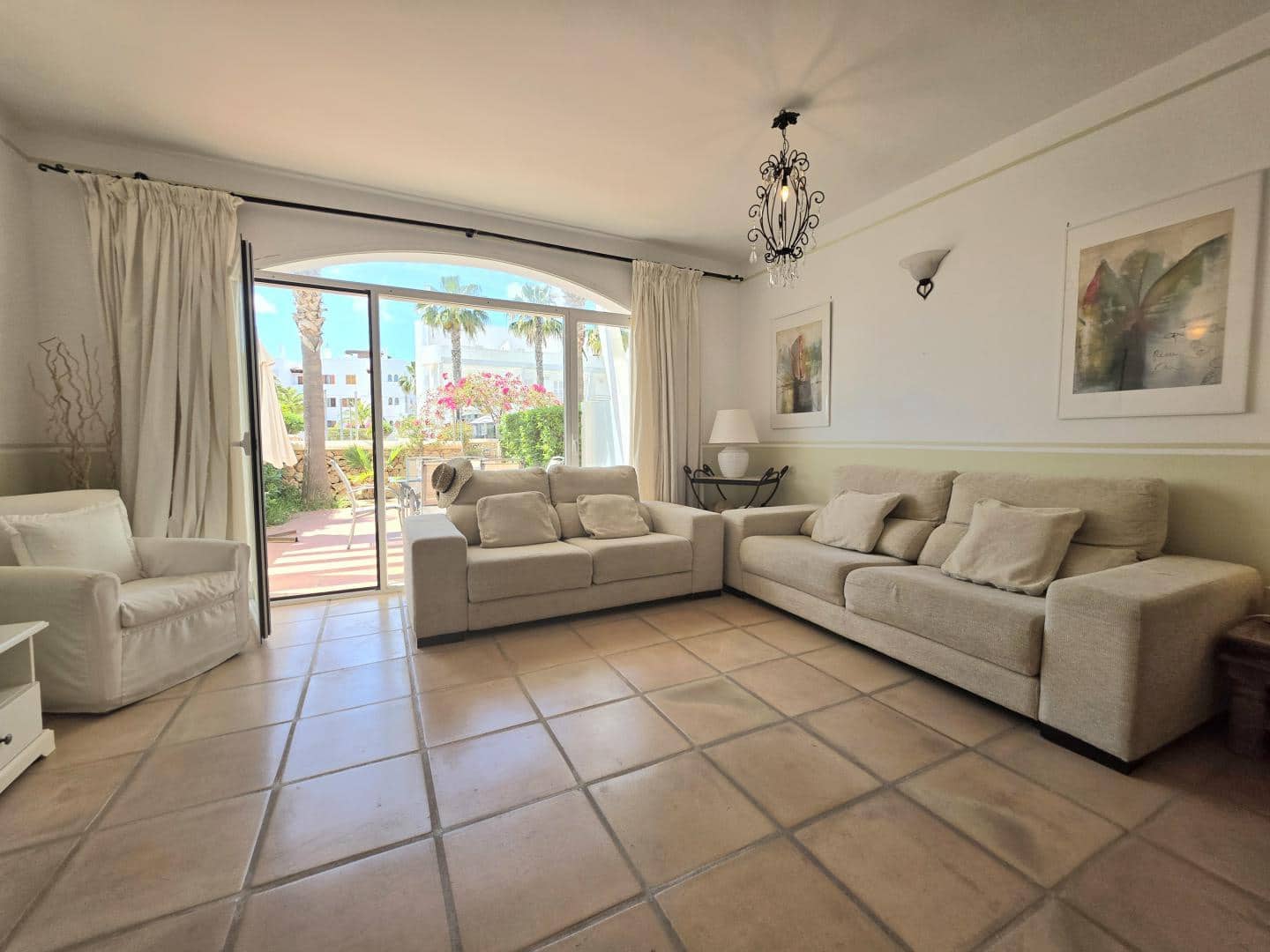 2 sypialnia Willa na sprzedaż w Cala Egos z basenem garażem - 499 000 € (Ref: 9852275)