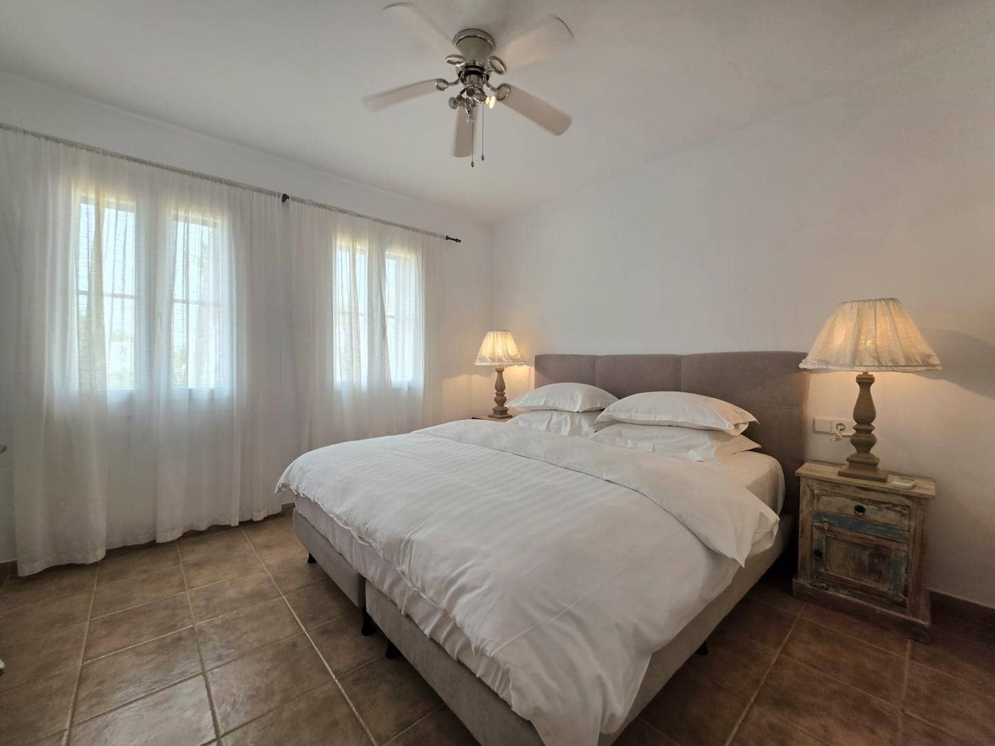 3 bedroom Apartment for sale in Cala d'Or with pool garage - € 599,500 (Ref: 9970895)